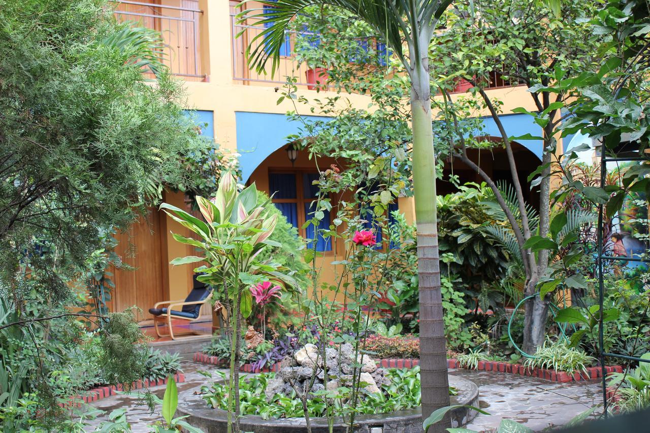 Hotel Los Arcos Estelí Екстериор снимка