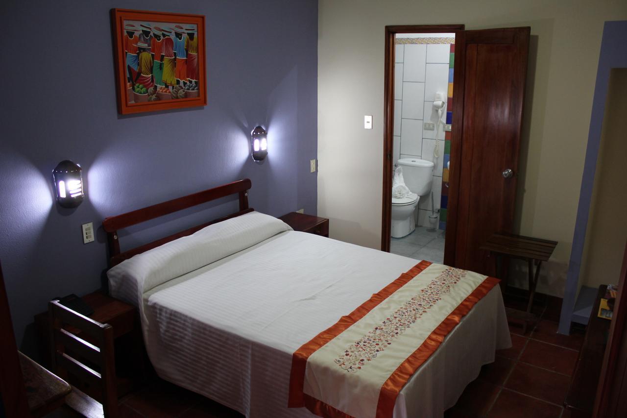 Hotel Los Arcos Estelí Екстериор снимка