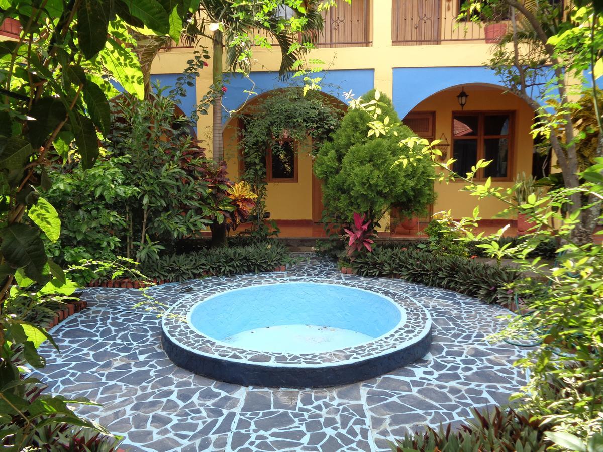 Hotel Los Arcos Estelí Екстериор снимка