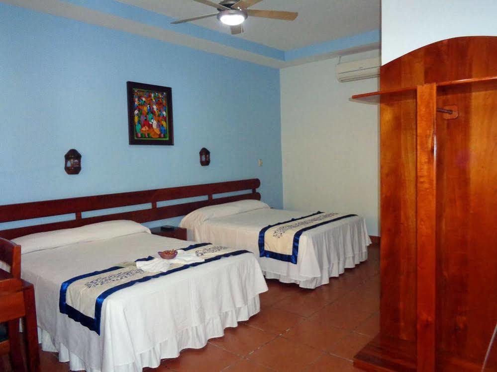 Hotel Los Arcos Estelí Екстериор снимка